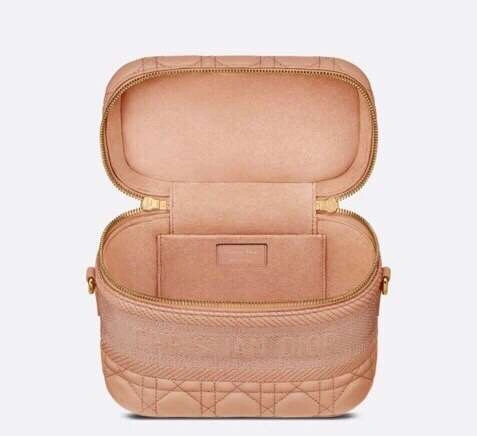 *MOMO-- TRAVEL Multiple colors Sheepskin item : M173B118C0701-2