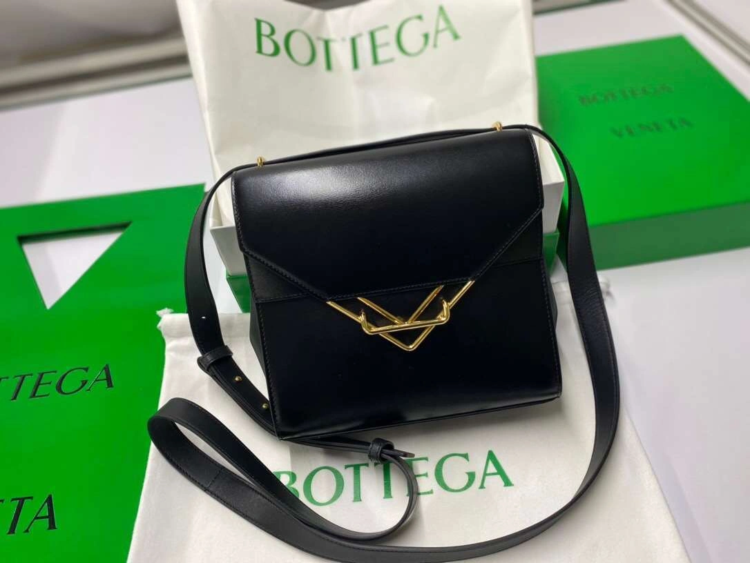 MOMO-- The CLIP 2colour item：063B118E1022-2