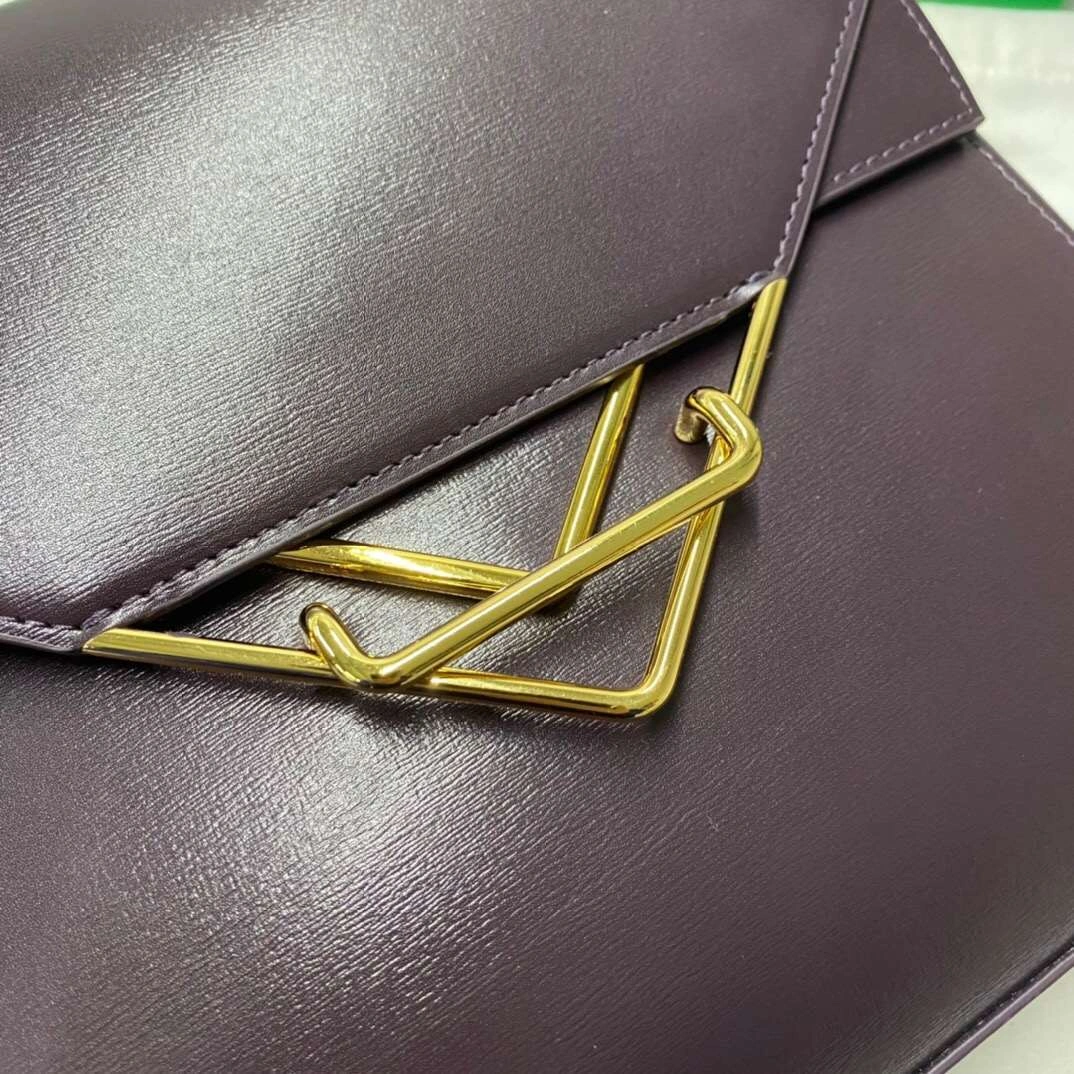 MOMO-- The CLIP 2colour item：063B118E1022-2