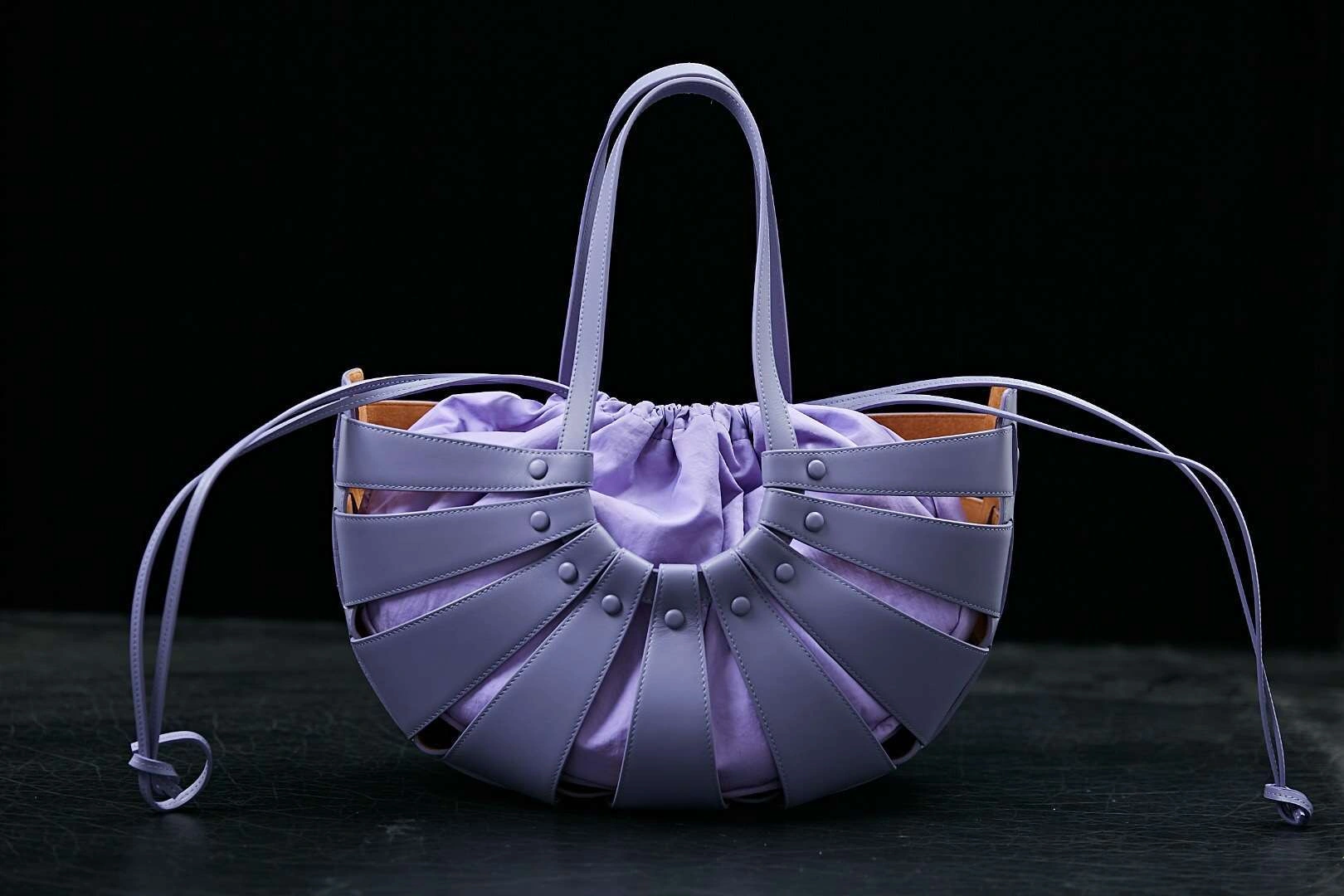 MOMO-- The Shell item：063B138E1025