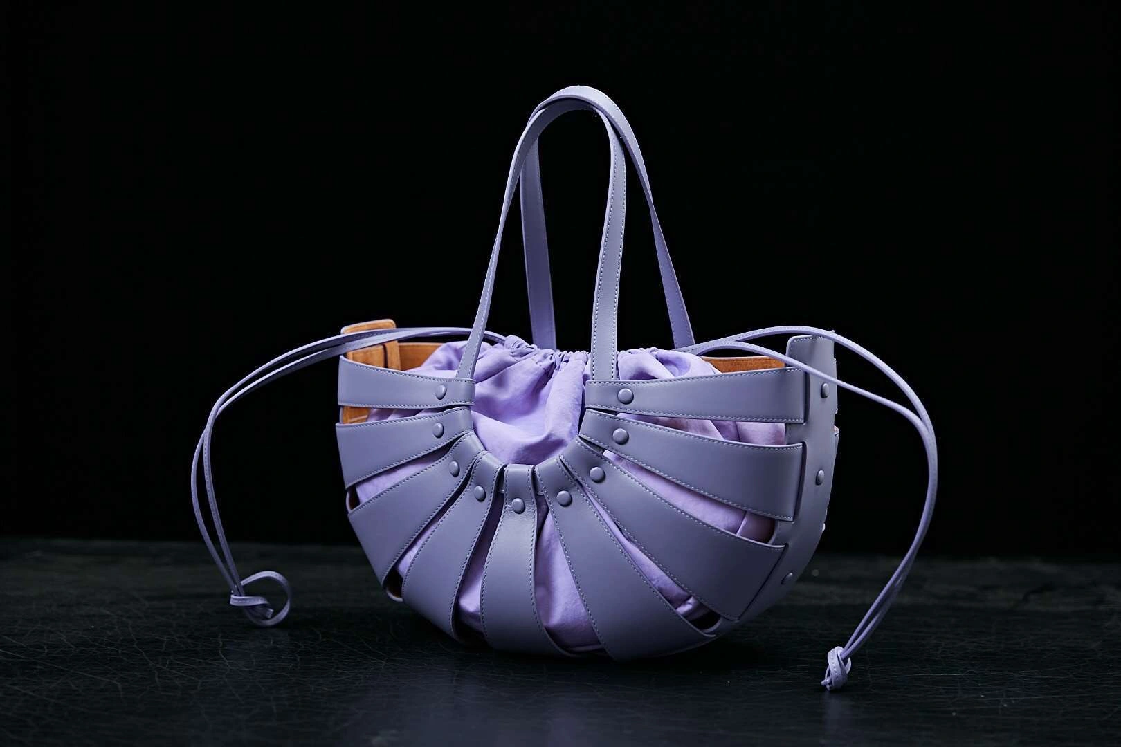 MOMO-- The Shell item：063B138E1025