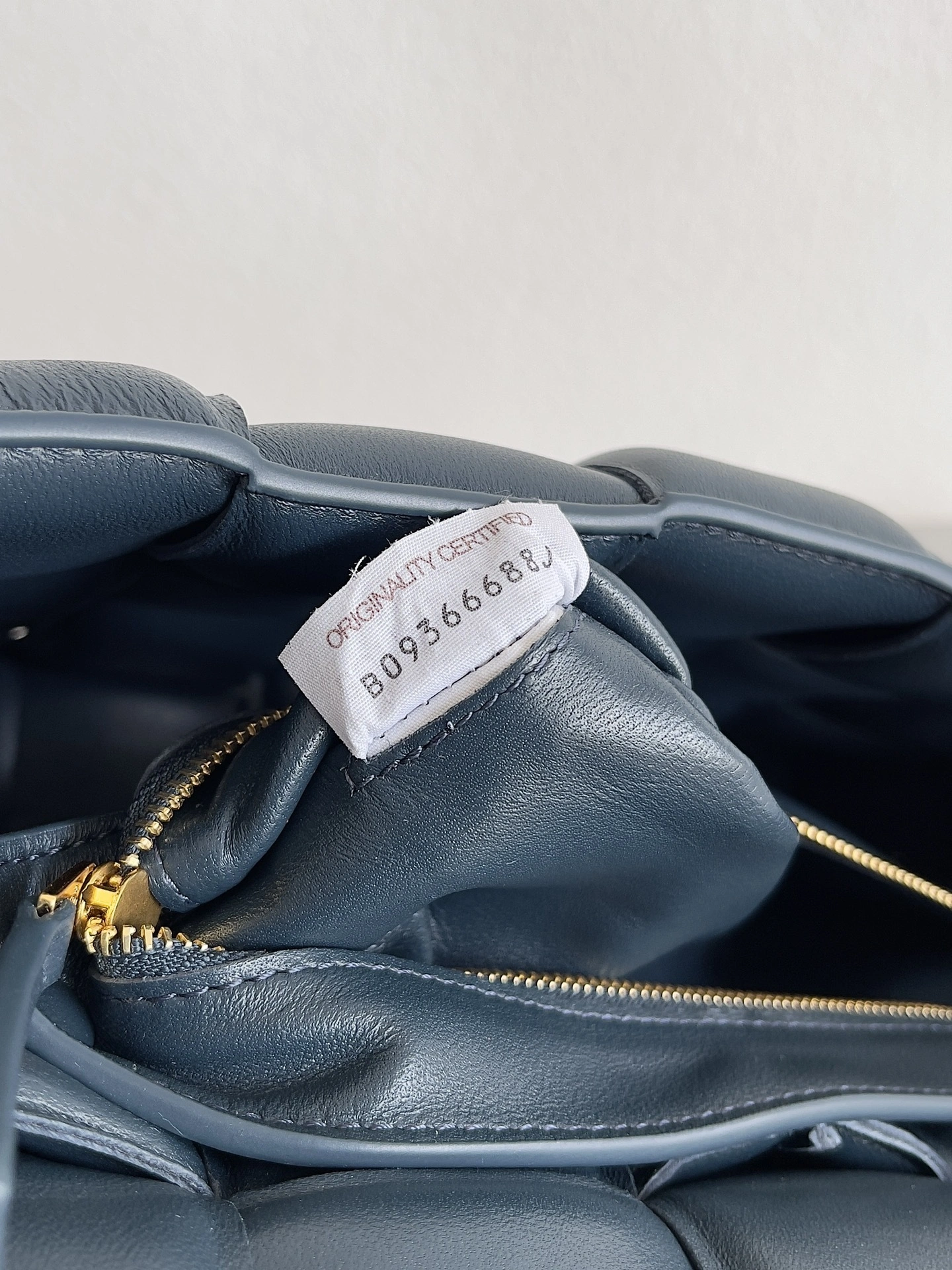 MOMO-- V595t1 591970VCQR13124 high quality version Cassette bag item:D-B000I1224