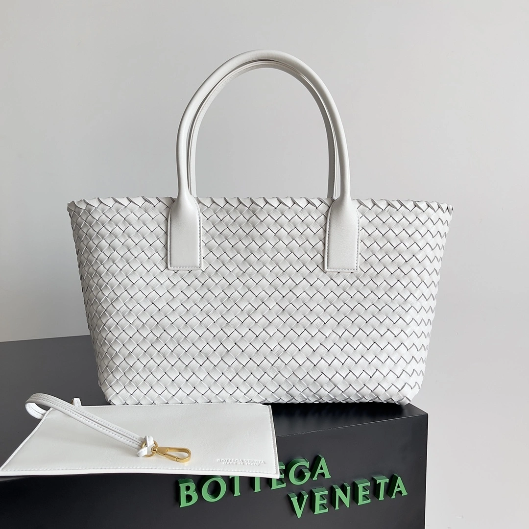 MOMO-- V595t1 608810V1OW19009 high quality version CABAT item:E-B100B2303