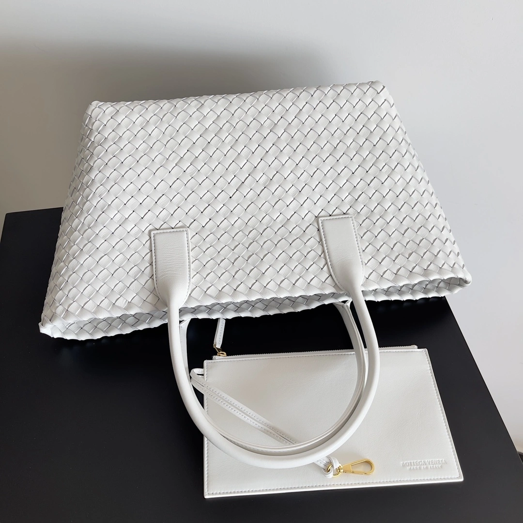 MOMO-- V595t1 608810V1OW19009 high quality version CABAT item:E-B100B2303