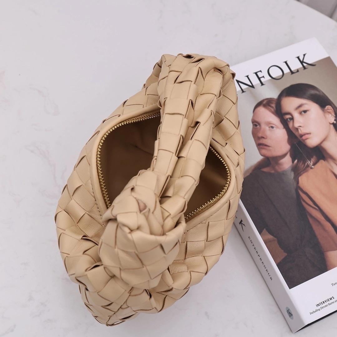 MOMO-- V595t1 651876VCPP59776 high quality version sheepskin item:D-B000I0908