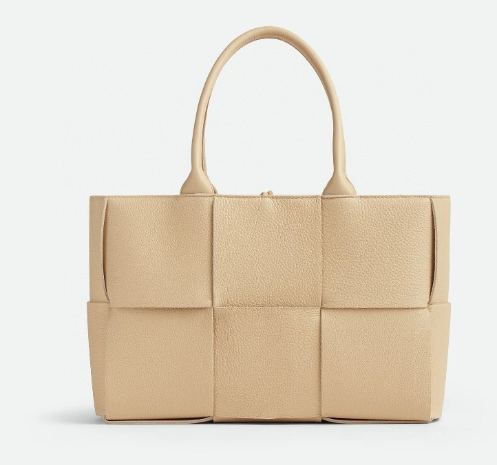 MOMO-- V595t1 652867VCP119776 high quality version cowhide item:D-B134I1223