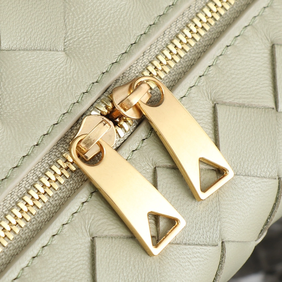MOMO-- V595t1 680255V1G112916 high quality version item:D-B000I1220