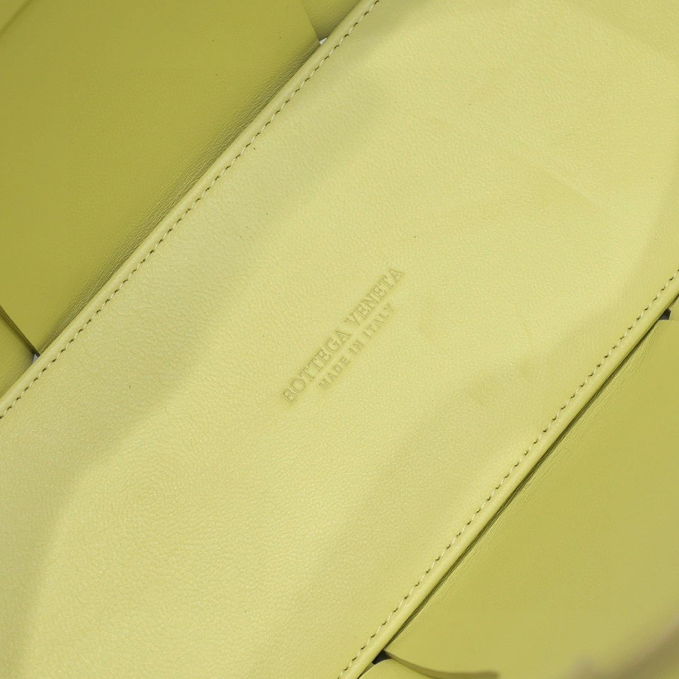 MOMO-- V595t1 709337VCQC27406 high quality version sheepskin item:D-B000I1309