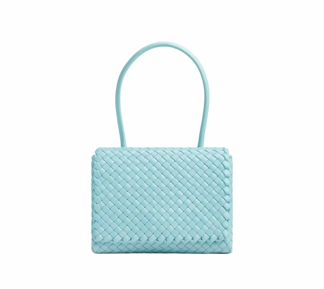MOMO-- V595t1 709420V01D13915 high quality version item:E-B063A0906
