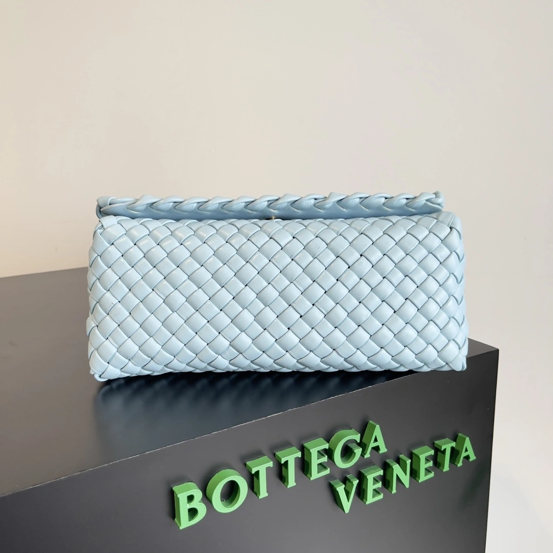 MOMO-- V595t1 709420V01D13915 high quality version item:E-B063A0906