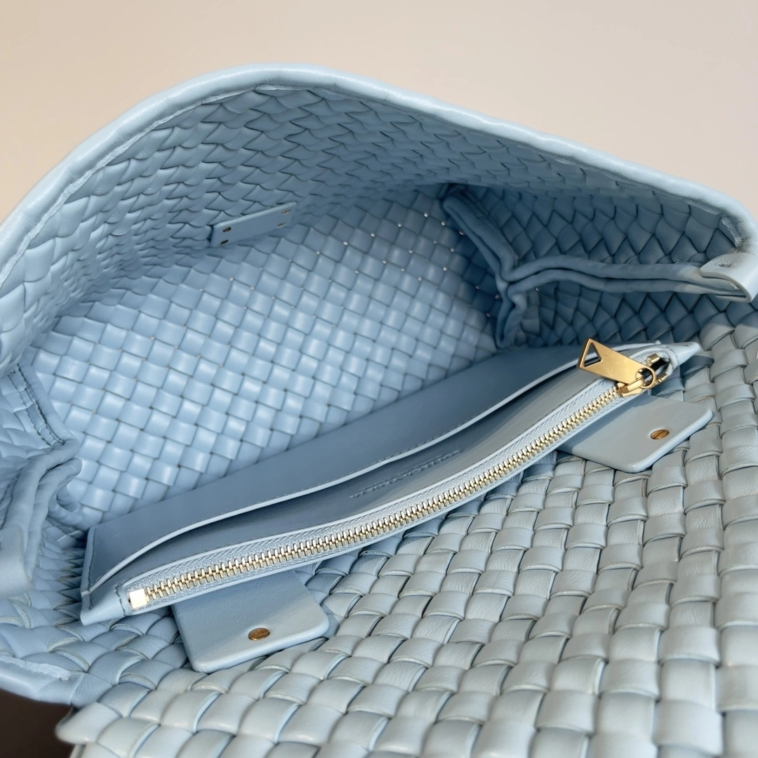 MOMO-- V595t1 709420V01D13915 high quality version item:E-B063A0906