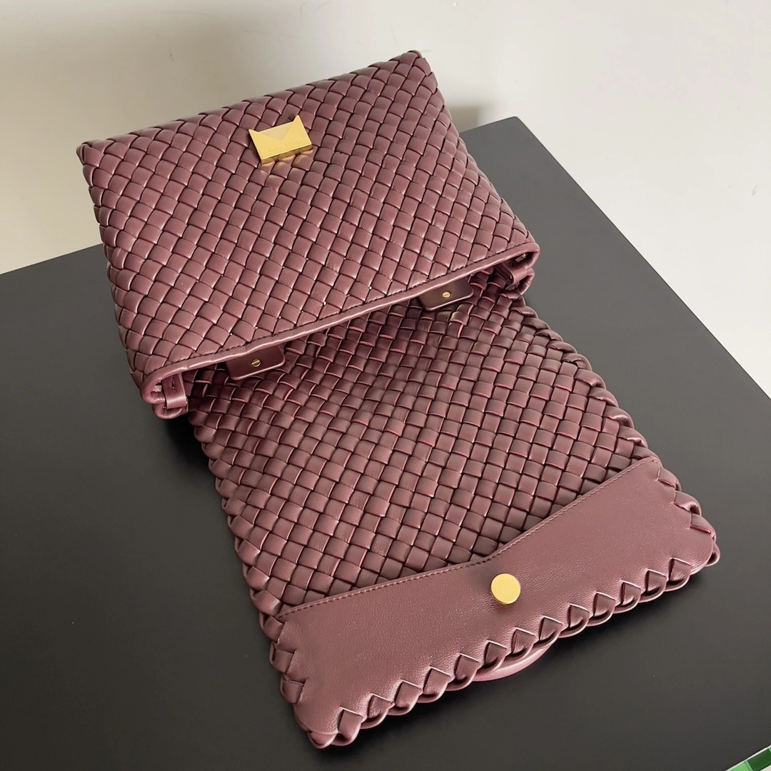 MOMO-- V595t1 709420V01D16208 high quality version item:E-B063A0904