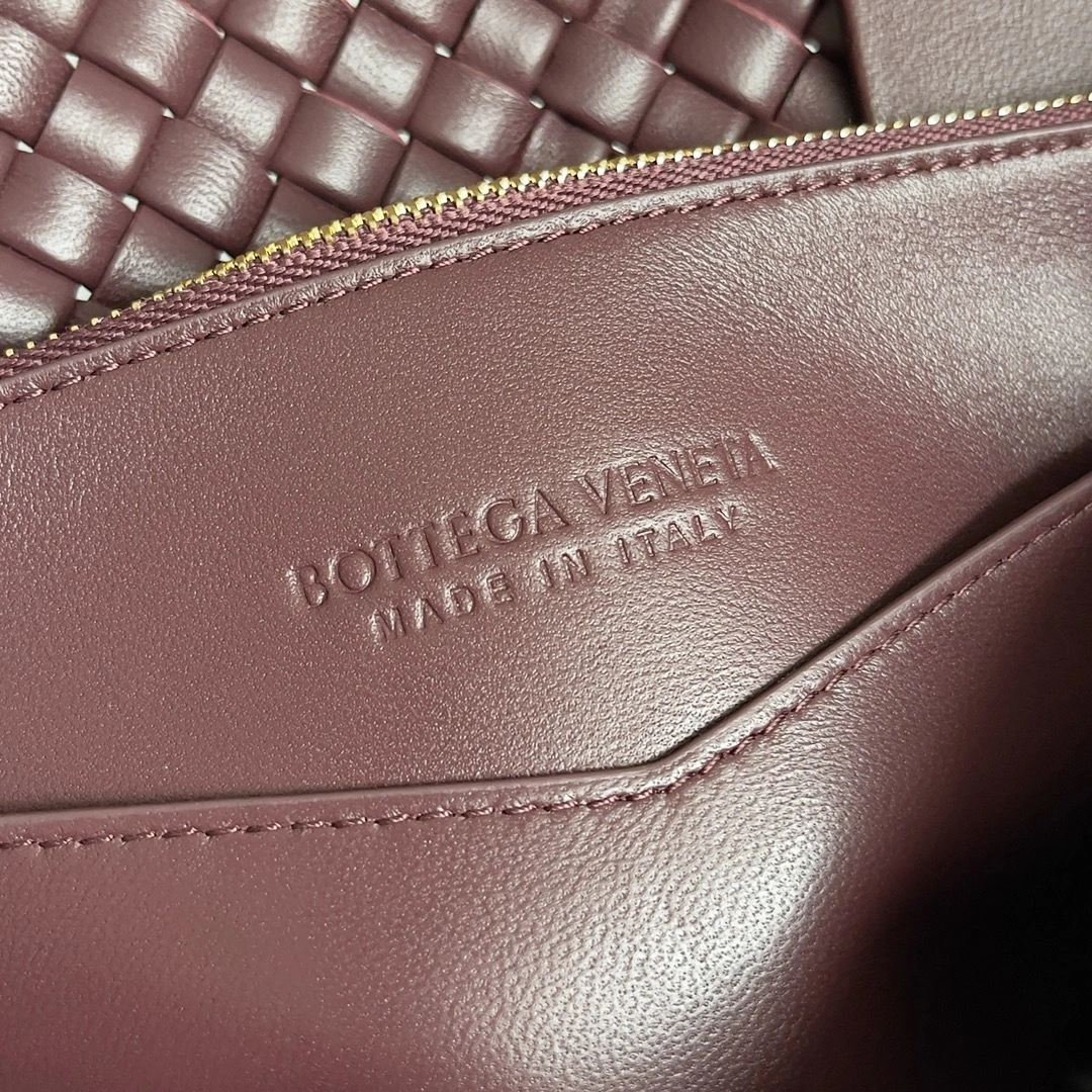 MOMO-- V595t1 709420V01D16208 high quality version item:E-B063A0904