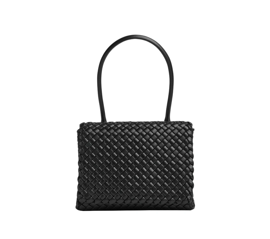 MOMO-- V595t1 709420V01D18425 high quality version item:E-B063A0905