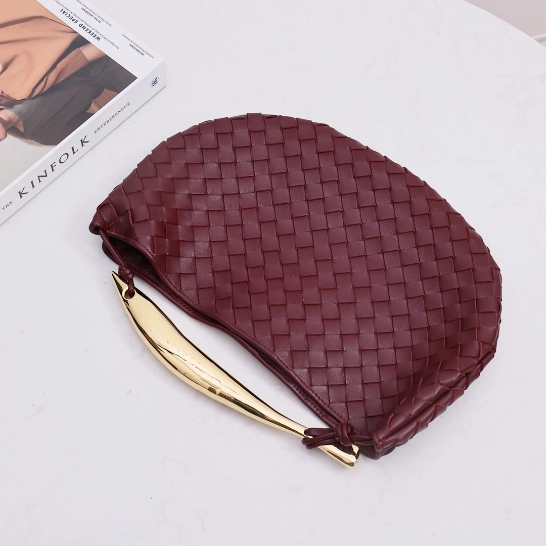 MOMO-- V595t1 716082VCPP12250 high quality version item:D-B000I1225