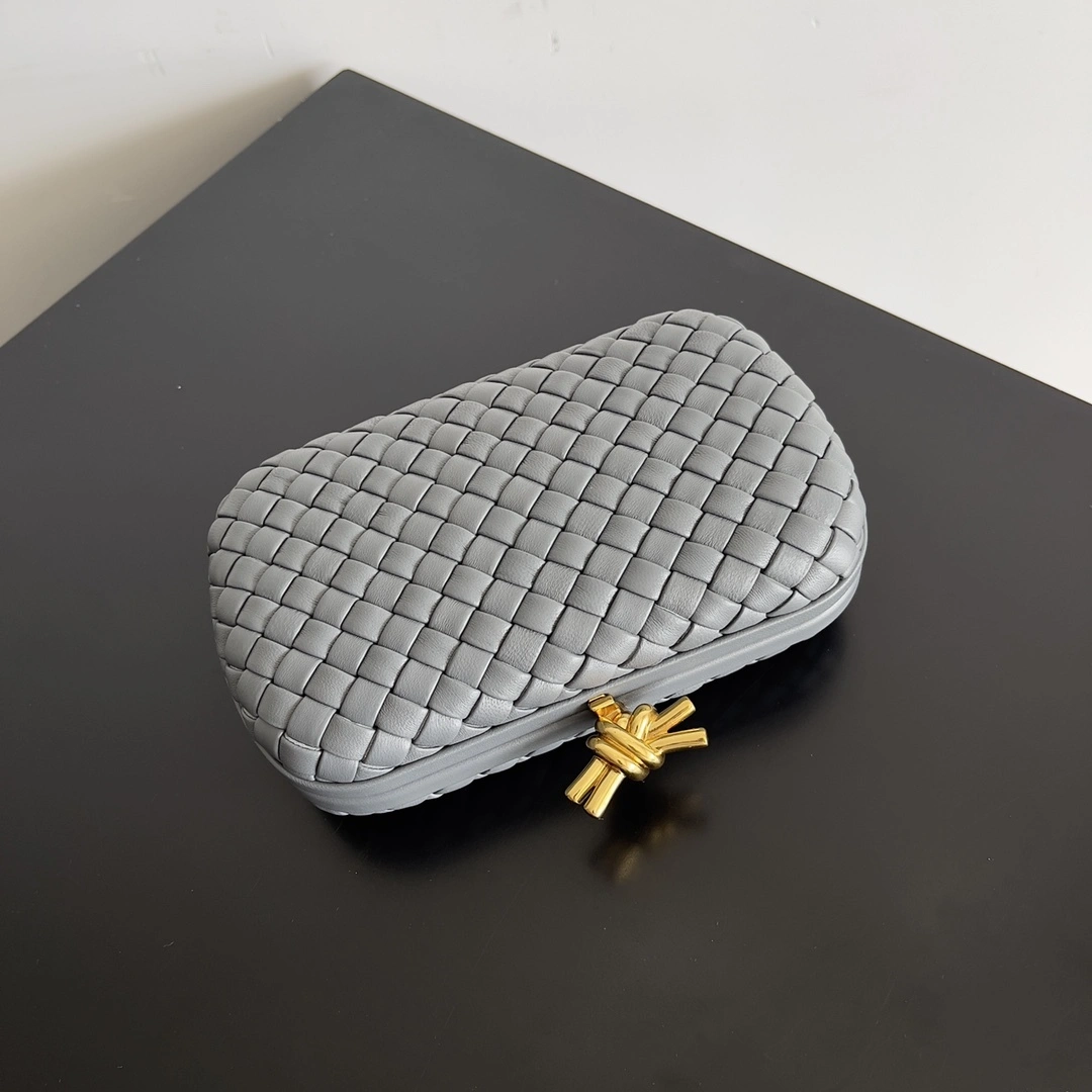 MOMO-- V595t1 717622V01D11252 high quality version Knot item:E-B100B2639