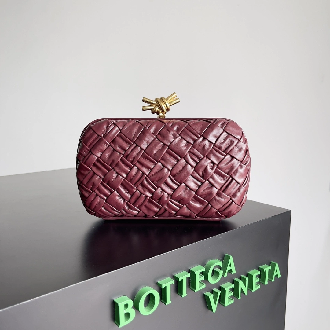 MOMO-- V595t1 717622V2H412250 high quality version item:E-B100B2506