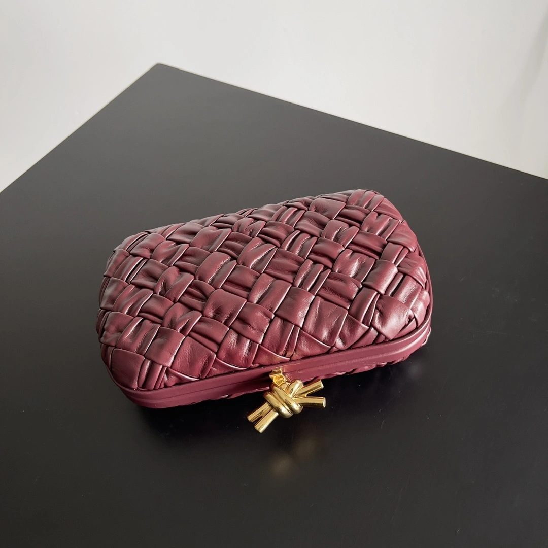 MOMO-- V595t1 717622V2H412250 high quality version item:E-B100B2506