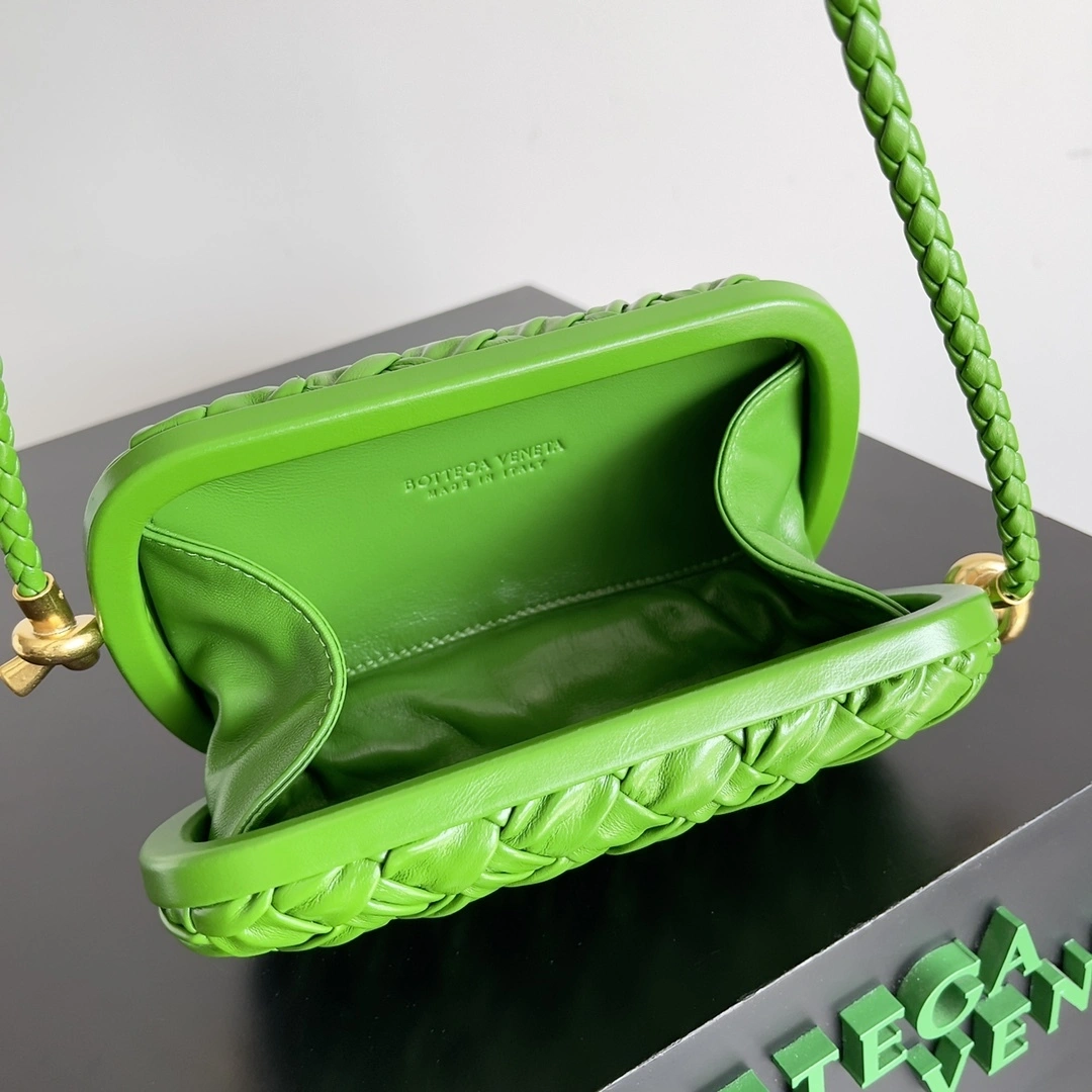 MOMO-- V595t1 717623V2H413150 high quality version Knot item:E-B100B2523