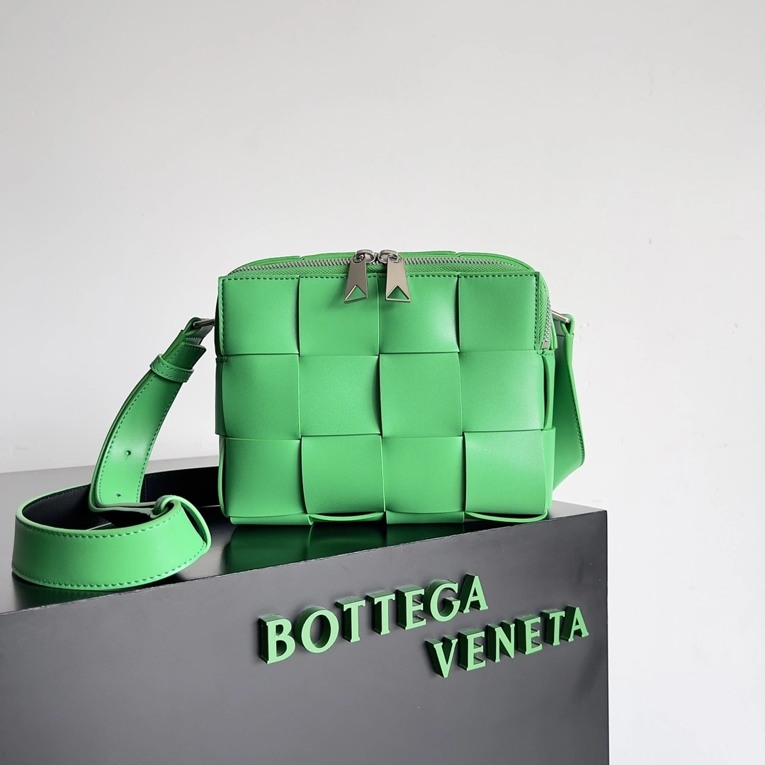 MOMO-- V595t1 730027V29E03813 high quality version Calfskin item:E-B000A0851