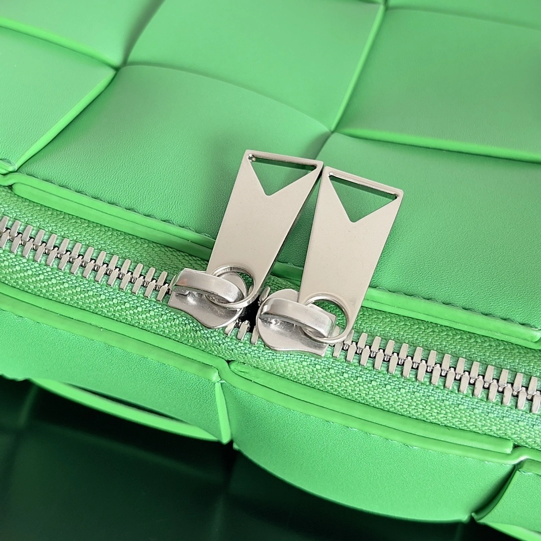 MOMO-- V595t1 730027V29E03813 high quality version Calfskin item:E-B000A0851