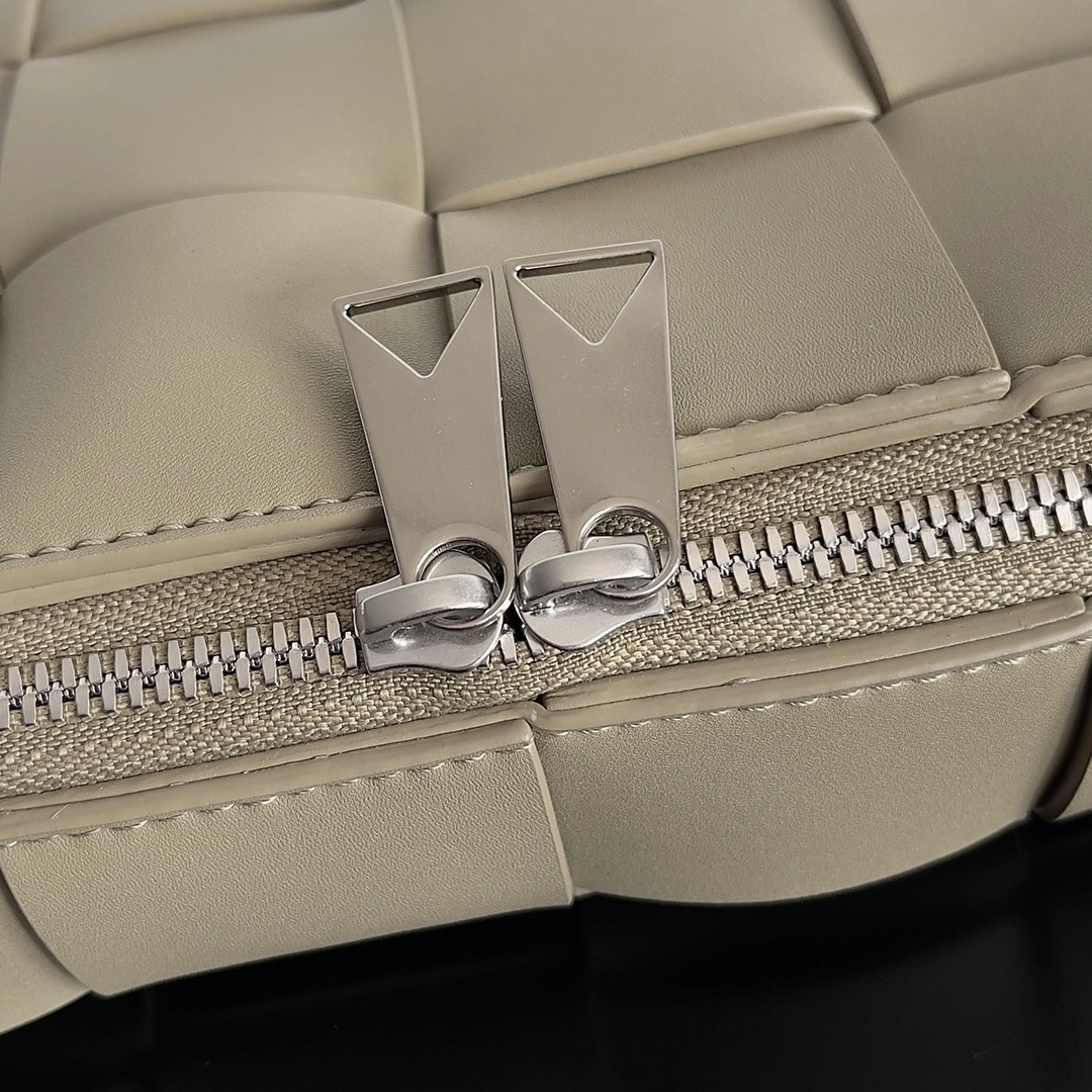 MOMO-- V595t1 730027VB1K01511 high quality version Calfskin item:E-B000A0861