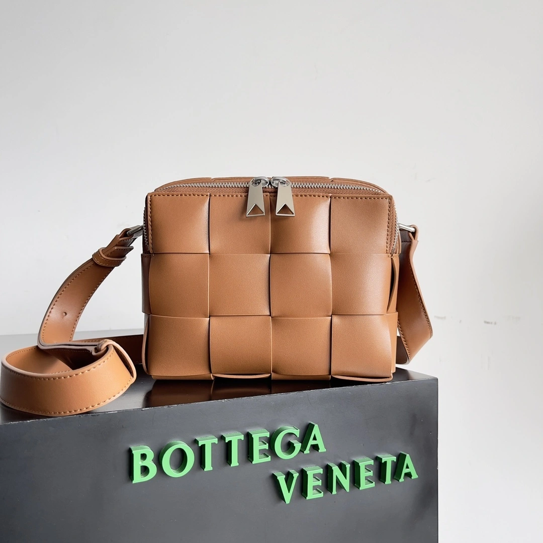 MOMO-- V595t1 730027VB1K02655 high quality version Calfskin item:E-B000A0860