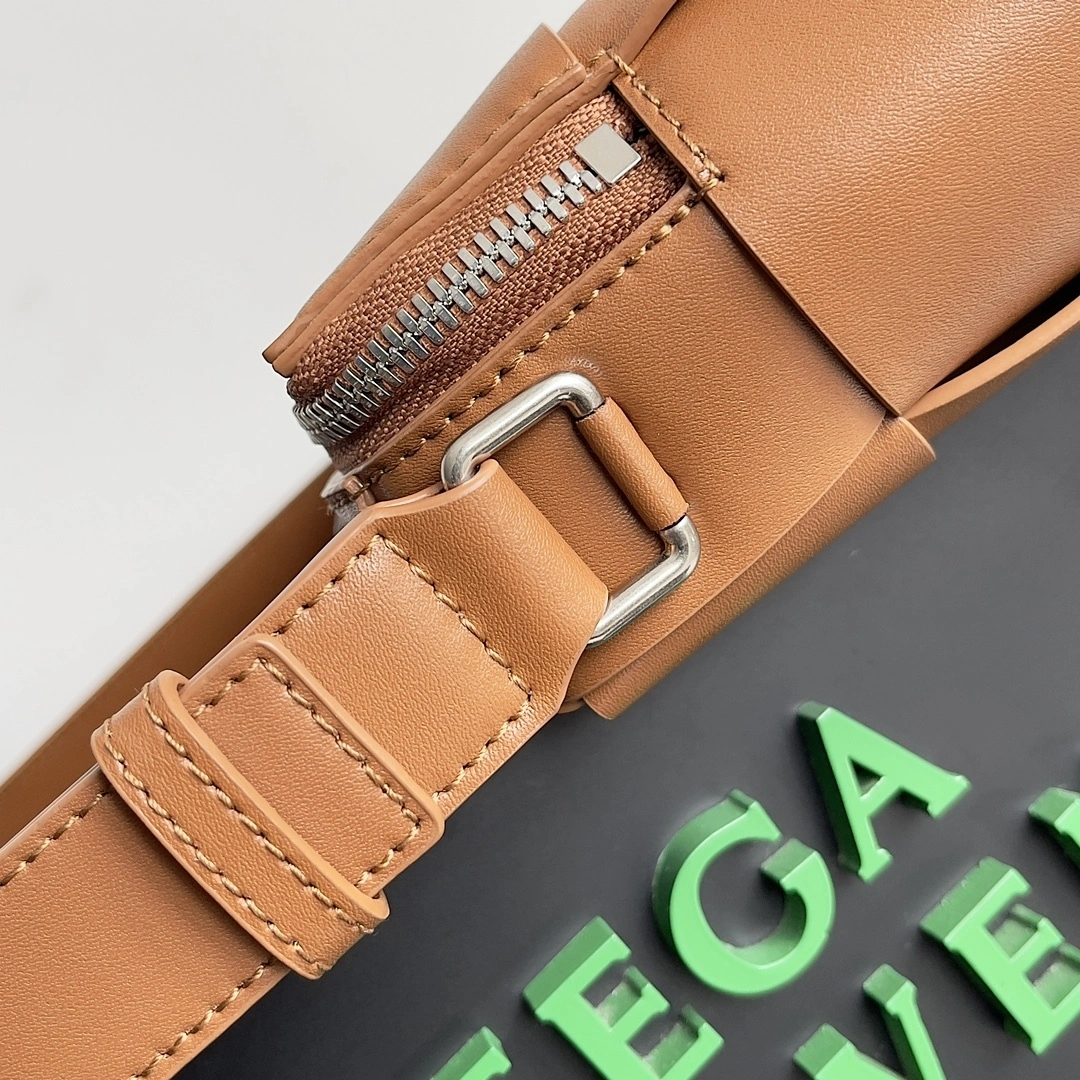 MOMO-- V595t1 730027VB1K02655 high quality version Calfskin item:E-B000A0860