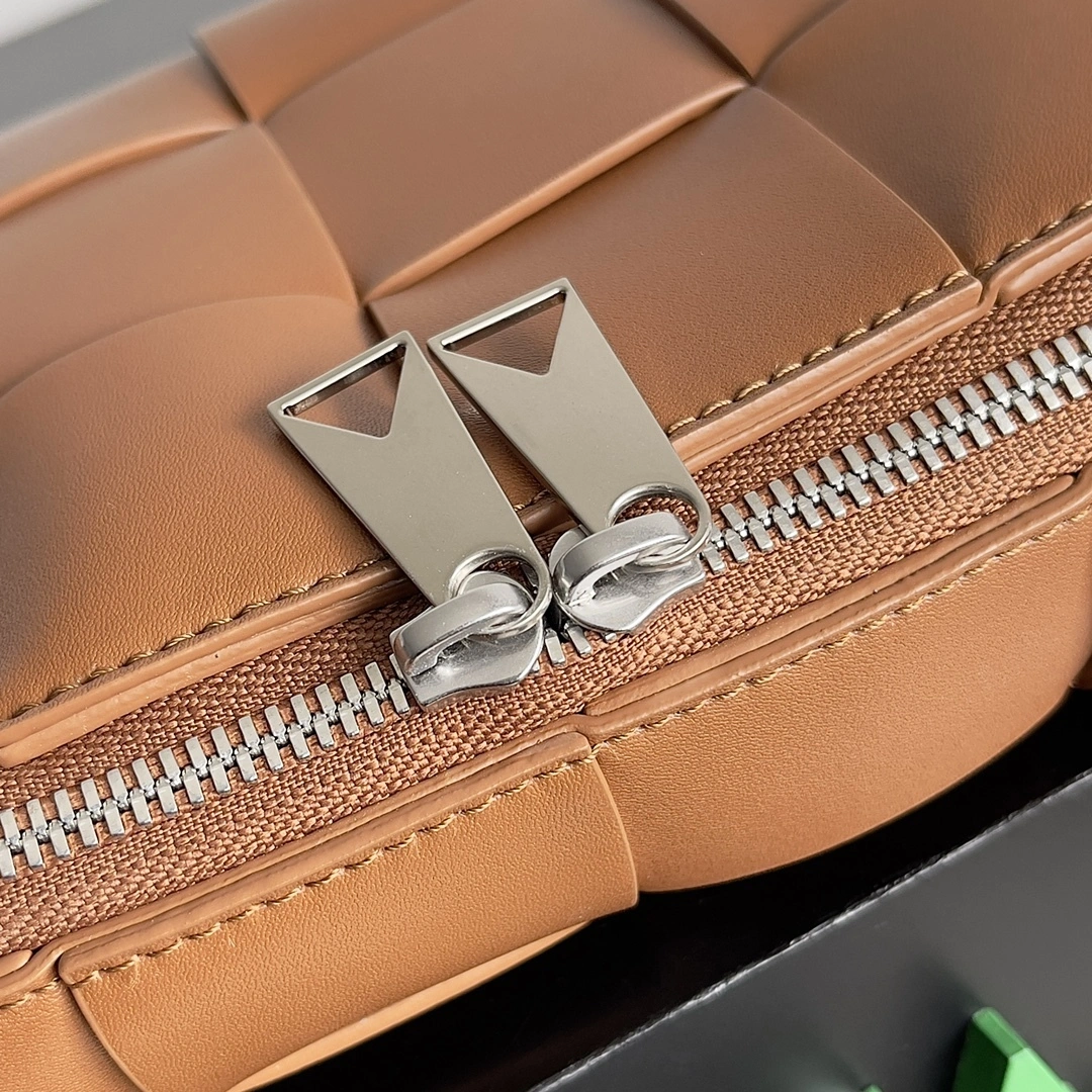 MOMO-- V595t1 730027VB1K02655 high quality version Calfskin item:E-B000A0860