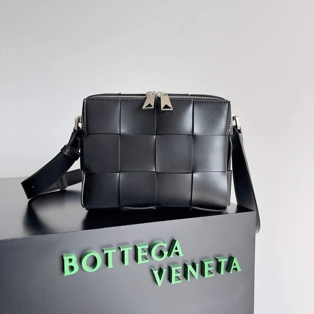 MOMO-- V595t1 730027VB1K08480 high quality version Calfskin item:E-B000A0859