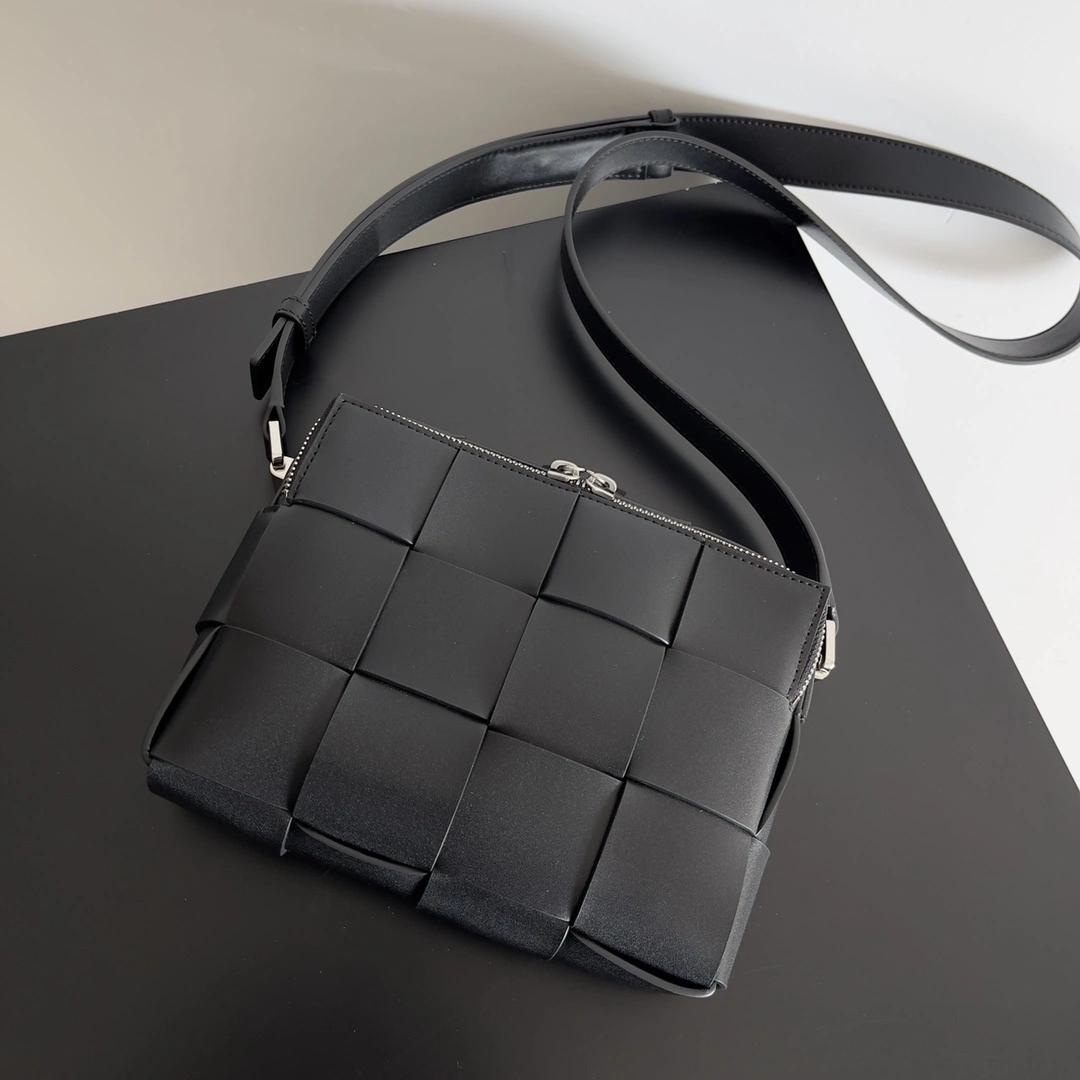 MOMO-- V595t1 730027VB1K08480 high quality version Calfskin item:E-B000A0859