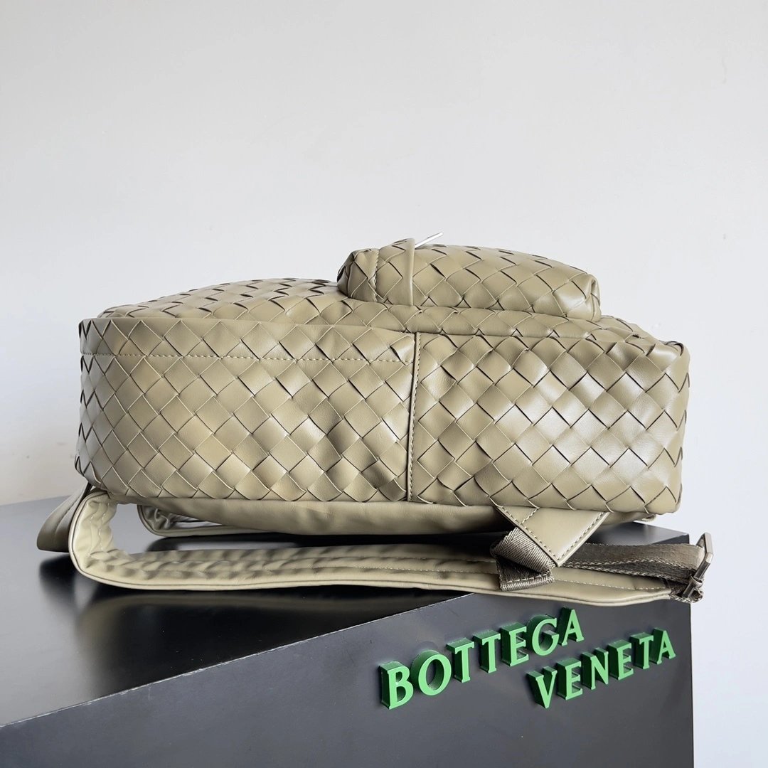 MOMO-- V595t1 730728V2HL21511 high quality version Calfskin item:E-B063A0857