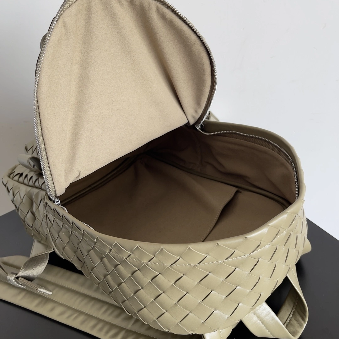 MOMO-- V595t1 730728V2HL21511 high quality version Calfskin item:E-B063A0857