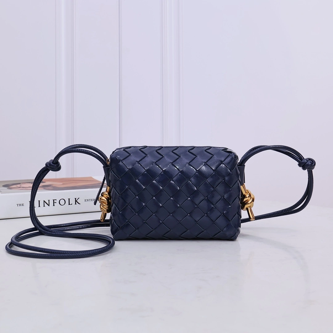 MOMO-- V595t1 736125V2GV18847 high quality version cowhide item:D-B000I1310