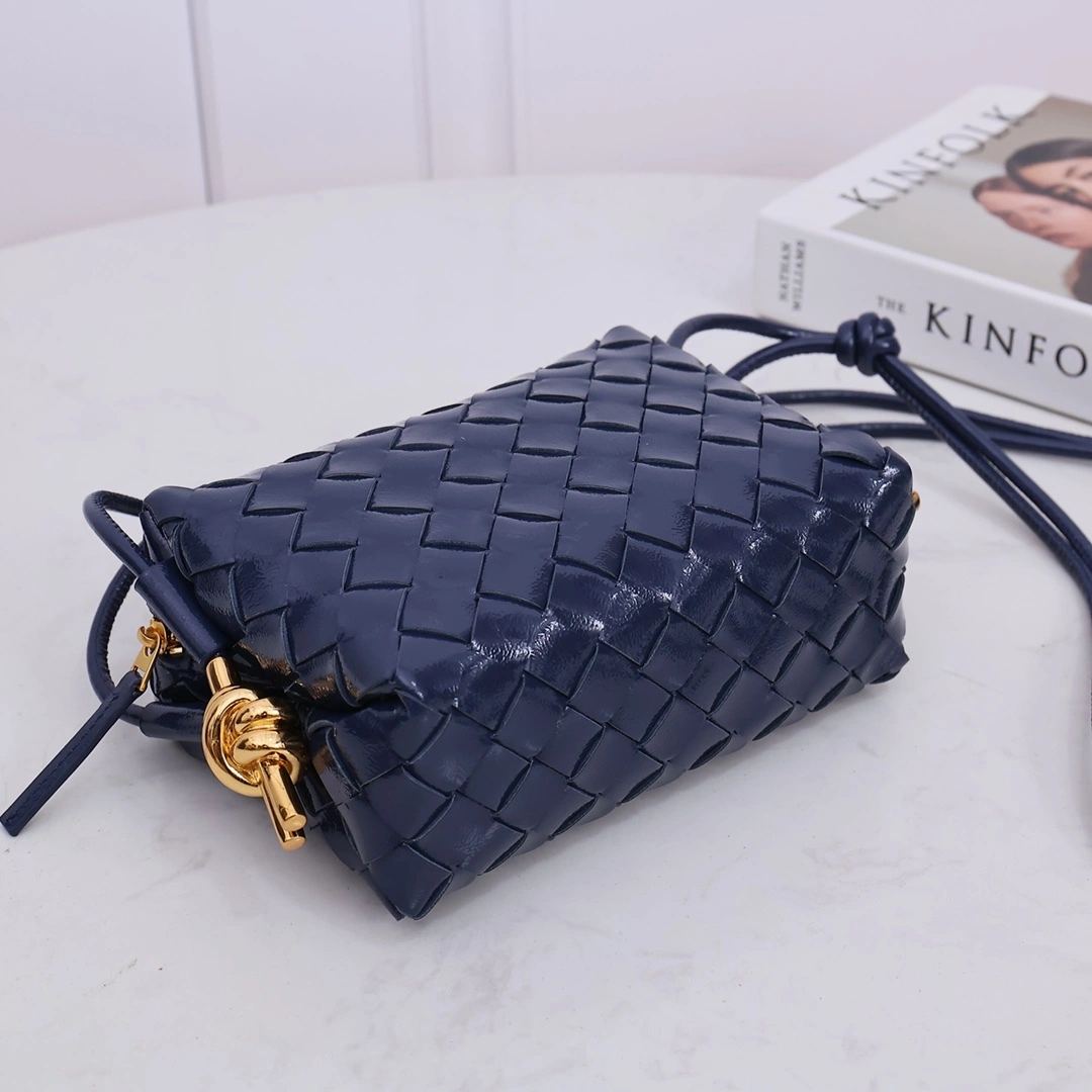 MOMO-- V595t1 736125V2GV18847 high quality version cowhide item:D-B000I1310