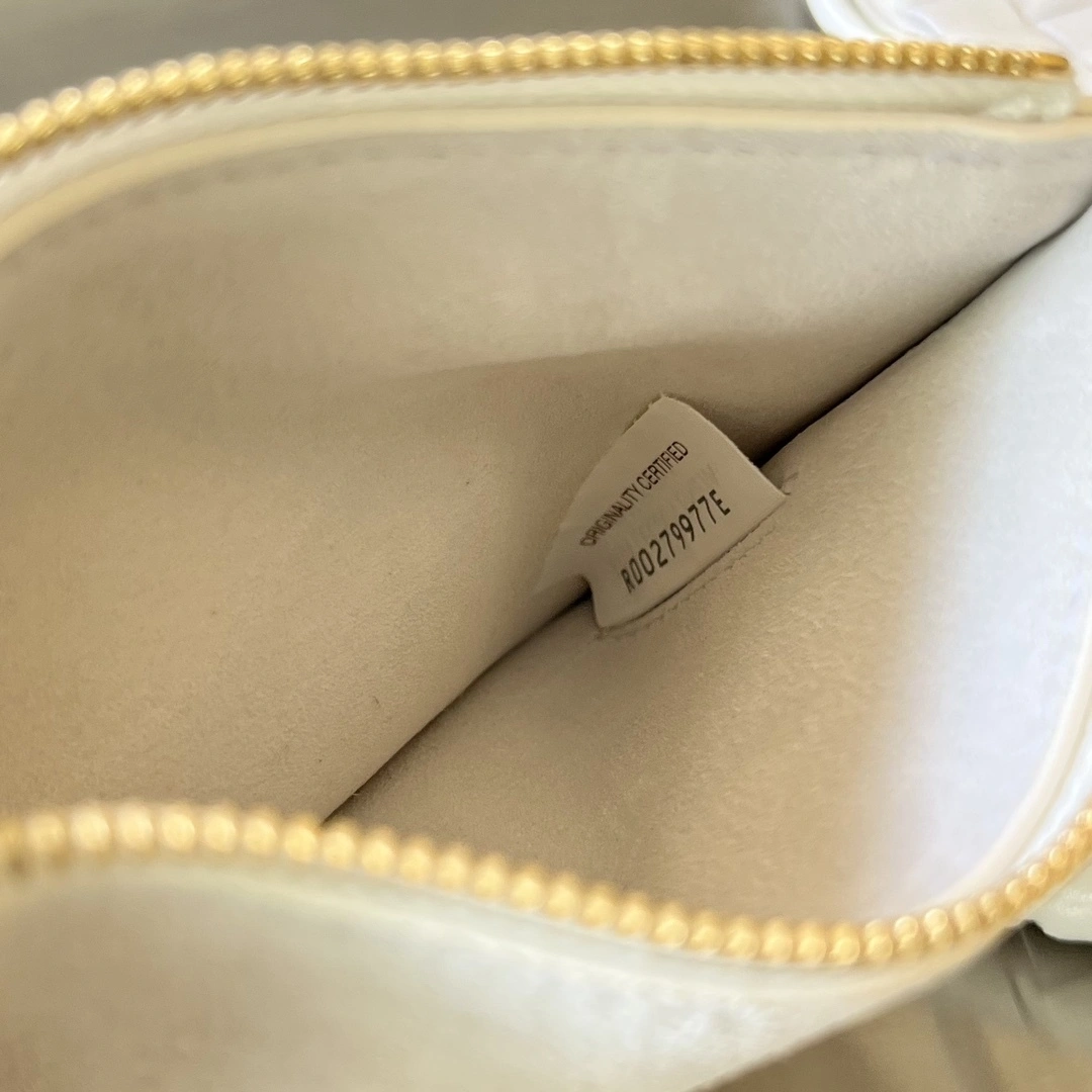MOMO-- V595t1 740898VCPP19092 high quality version sheepskin item:E-B000B2714