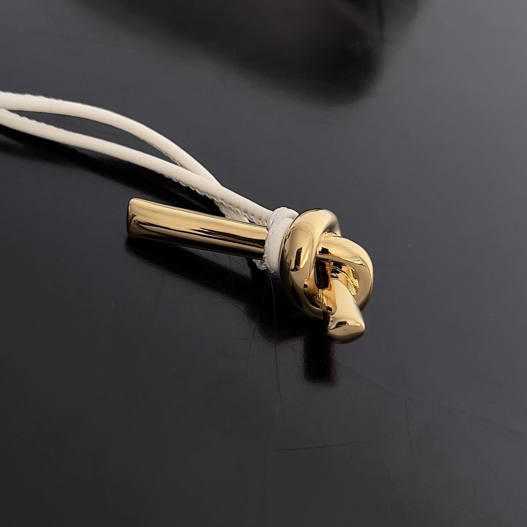 MOMO-- V595t1 741511VCPP39195 high quality version Andiamo item:E-B100B2628