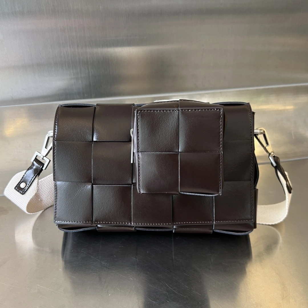MOMO-- V595t1 741777V2XU12094 high quality version cowhide item:E-B063A0824