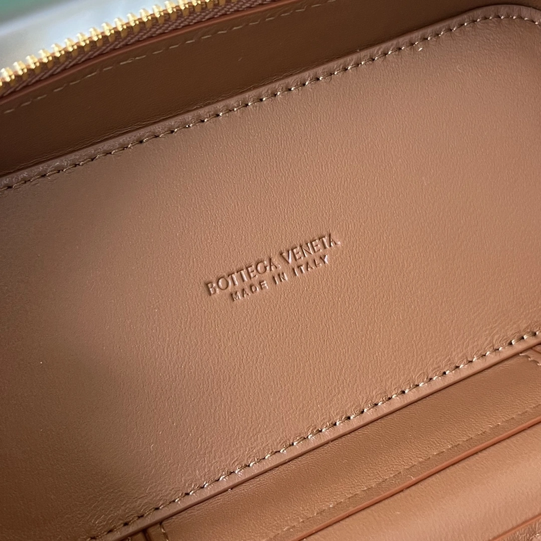 MOMO-- V595t1 743551VCPP32650 sheepskin item:D-B063G2063