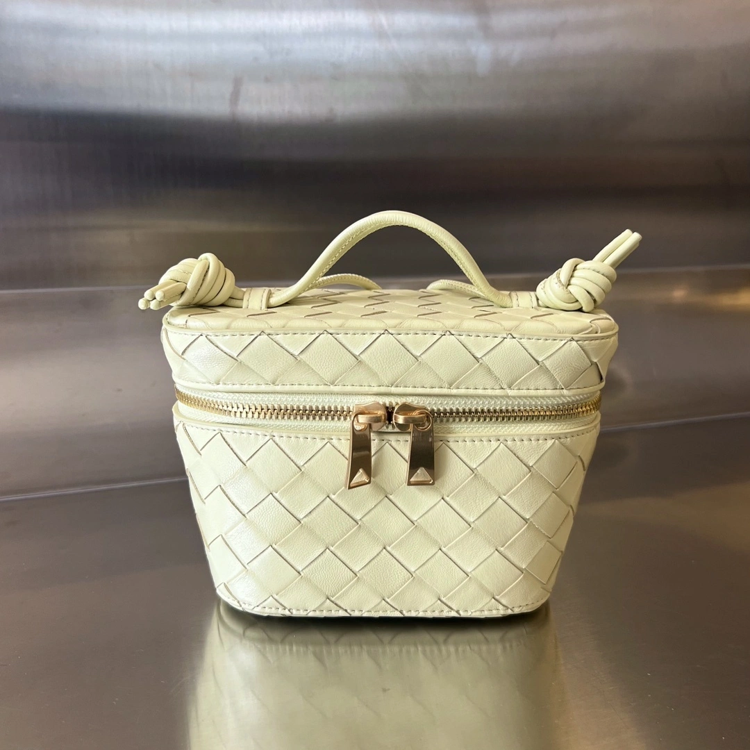 MOMO-- V595t1 743551VCPP37417 sheepskin item:D-B063G2064