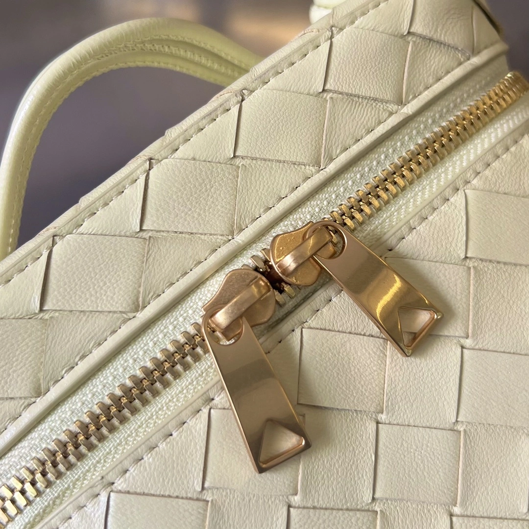 MOMO-- V595t1 743551VCPP37417 sheepskin item:D-B063G2064