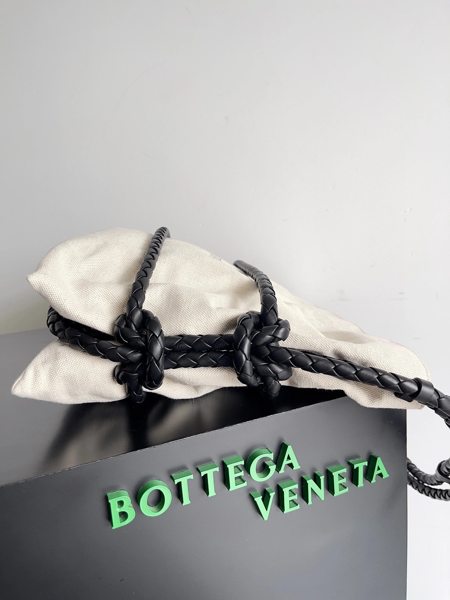 MOMO-- V595t1 743625VMAX69222 high quality version item:E-B202A0832