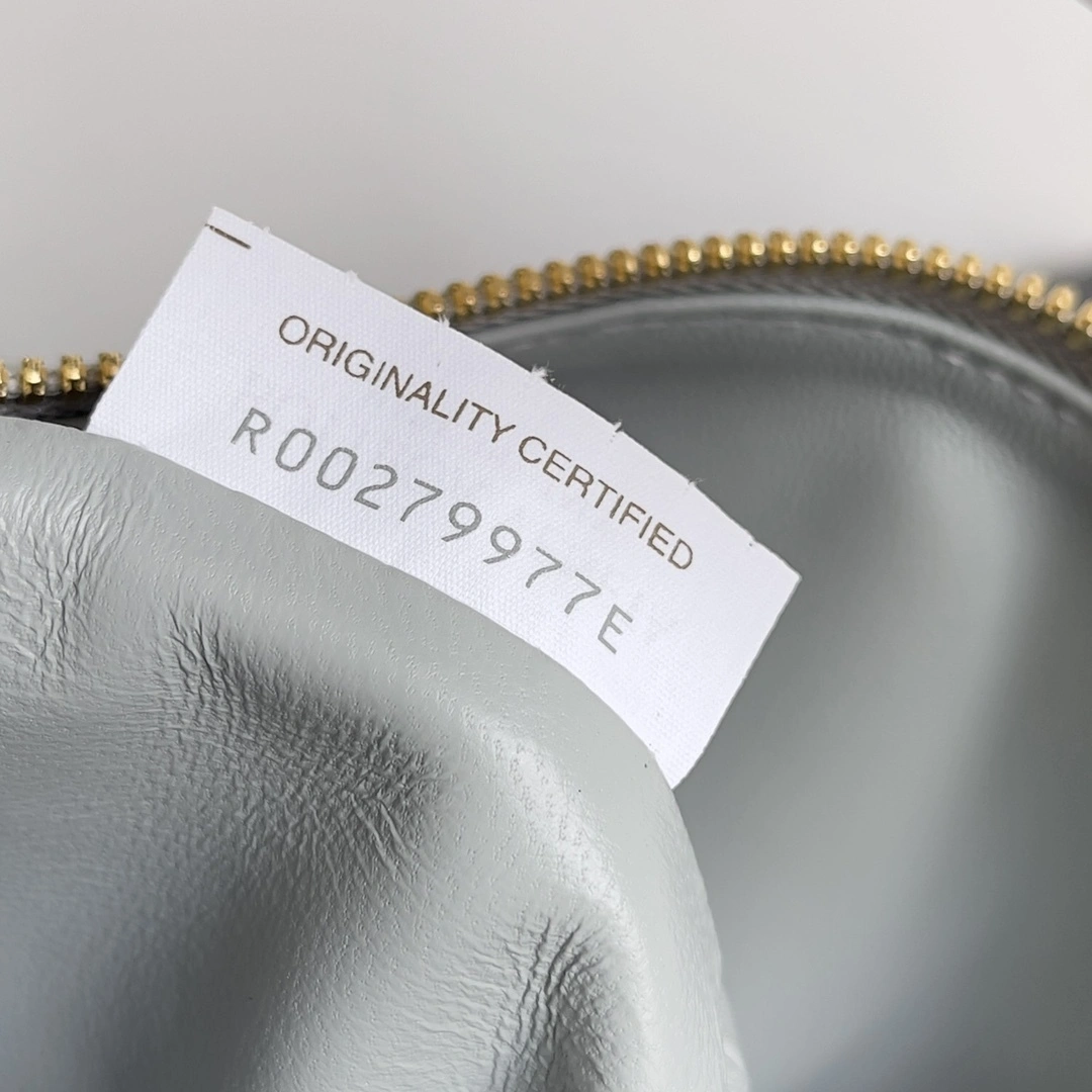 MOMO-- V595t1 754443V3IV11556 high quality version sheepskin item:E-B100B2538