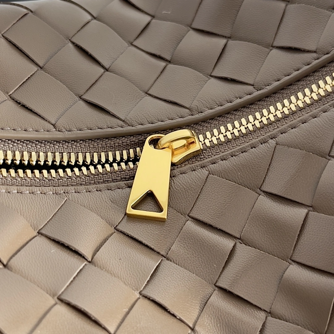 MOMO-- V595t1 754443V3IV12355 high quality version sheepskin item:E-B100C0813