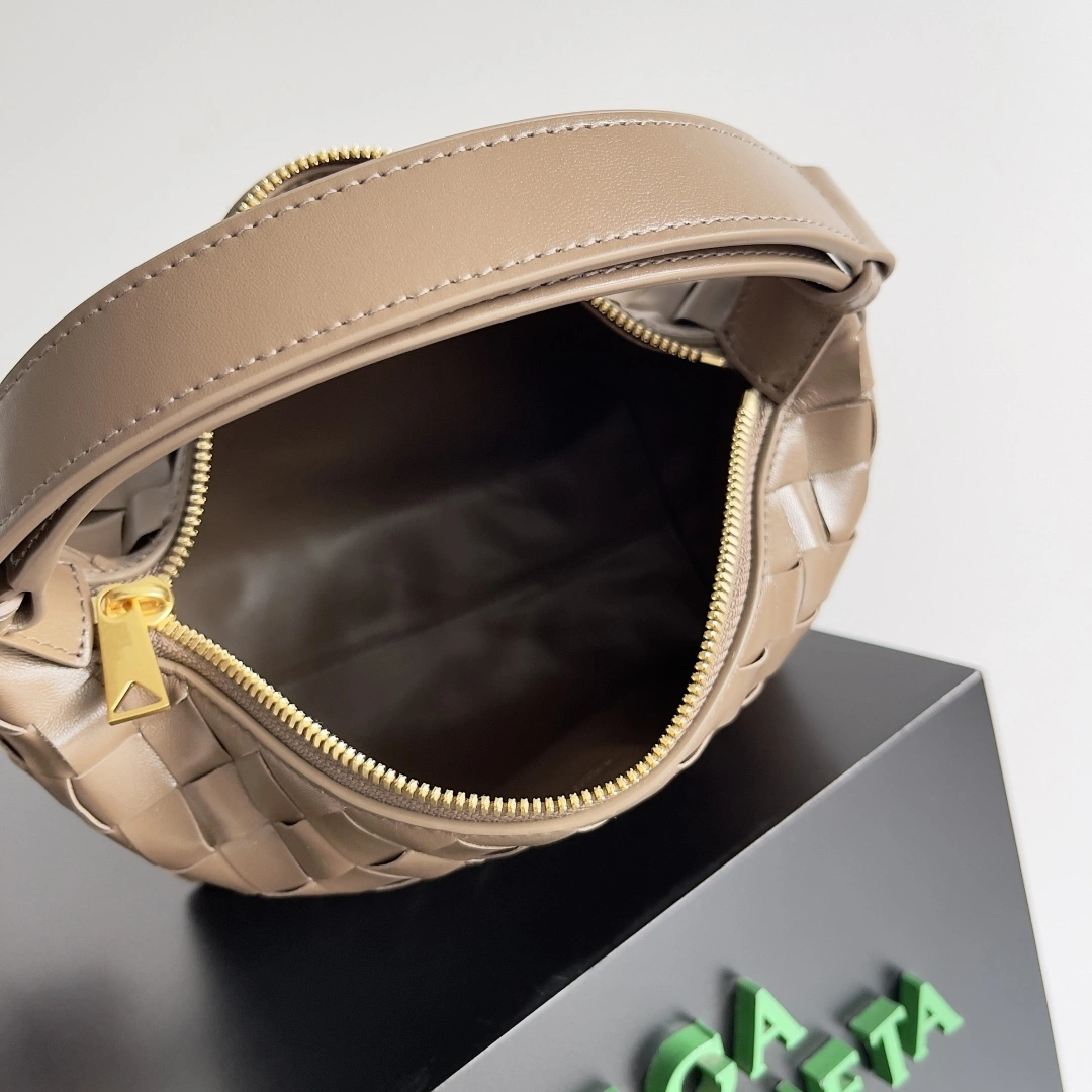 MOMO-- V595t1 754443V3IV12355 high quality version sheepskin item:E-B100C0813