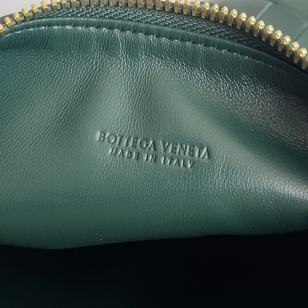 MOMO-- V595t1 754443V3IV13049 high quality version sheepskin item:E-B100B2541