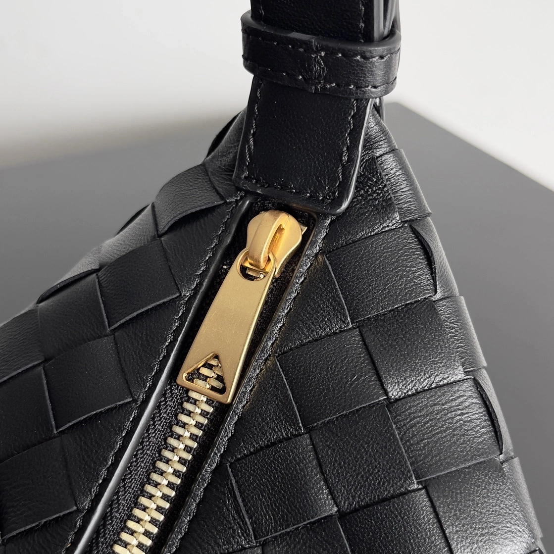 MOMO-- V595t1 754443V3IV18425 high quality version sheepskin item:E-B100B2544