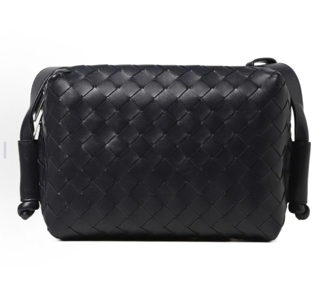 MOMO-- V595t1 755774V2HL18803 high quality version cowhide item:E-B100B2516