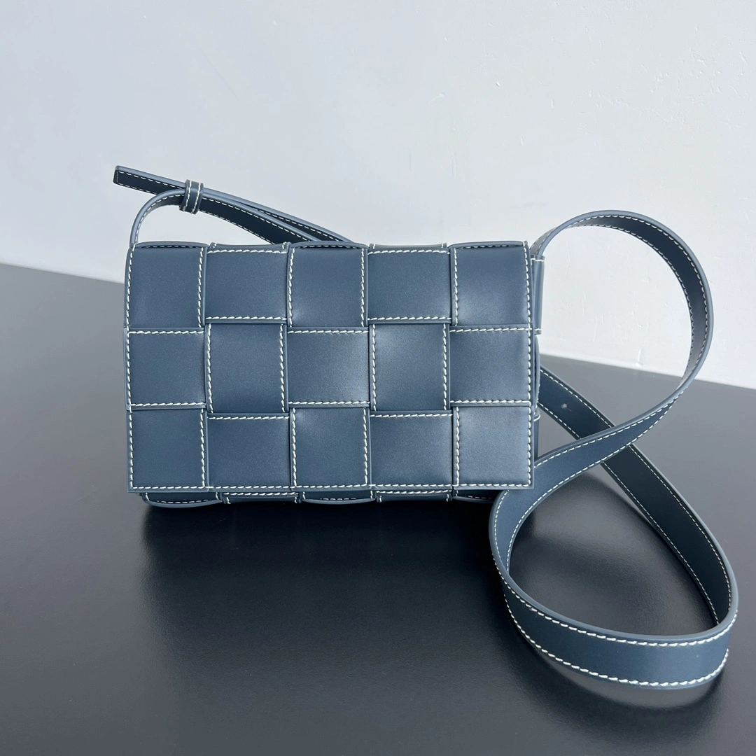 MOMO-- V595t1 758105V39K03307 high quality version cowhide item:E-B000A0837