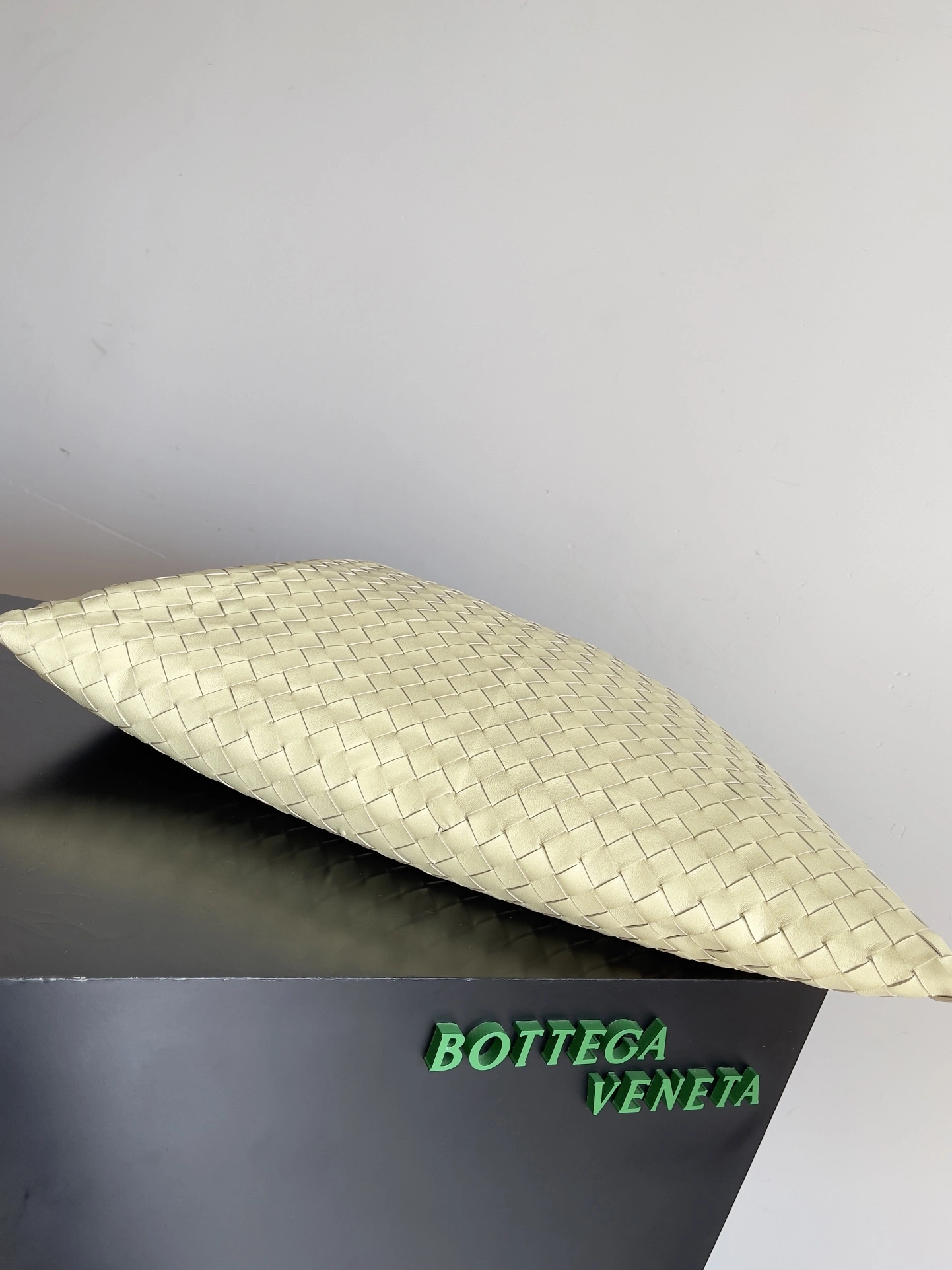 MOMO-- V595t1 763970V3IV13325 high quality version item:E-B063A0946